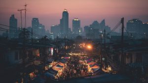 【2026年予測】タイ古着市場はこう動く！バンコク在住14年のアナリストが徹底解説